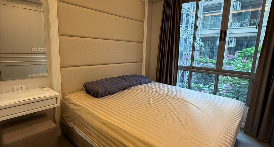 For rent 2 ベッドルーム condo in Huai Khwang, Bangkok