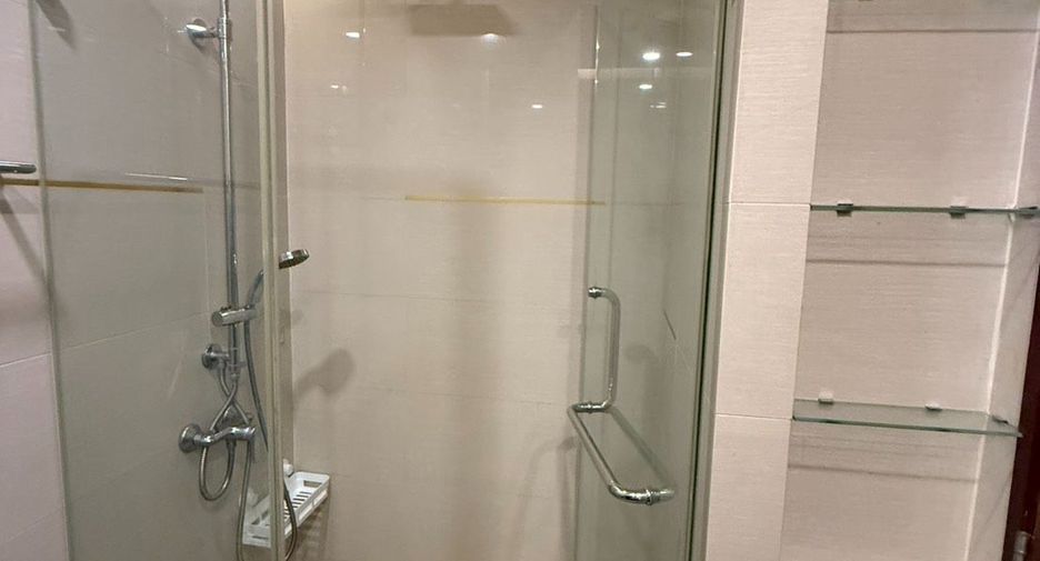 For rent 2 ベッドルーム condo in Huai Khwang, Bangkok
