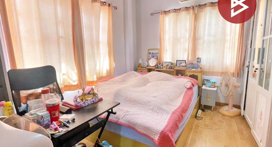 For sale 3 bedrooms house in Lat Lum Kaeo, Pathum Thani