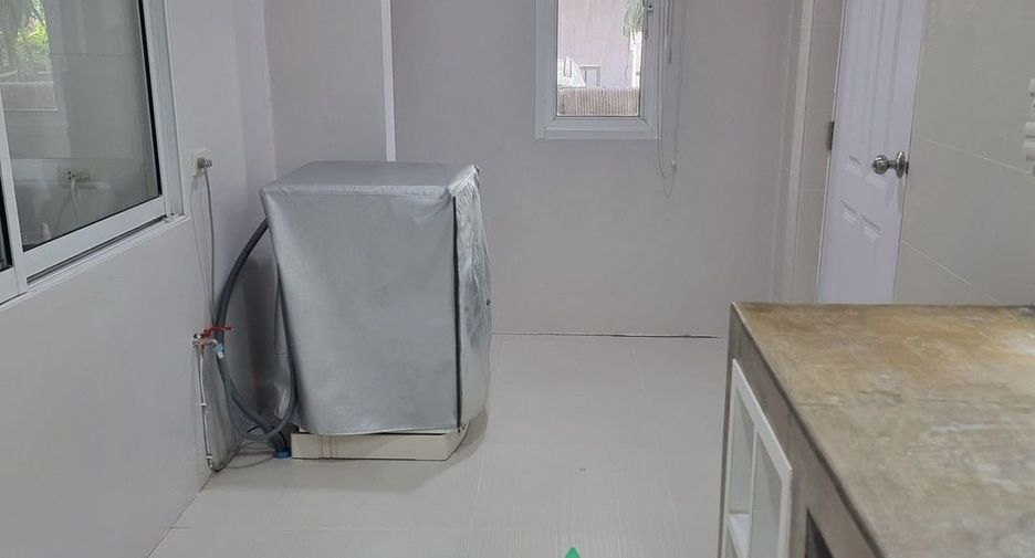 Haus zum Kauf mit 3 Zimmer in Pak Kret, Nonthaburi