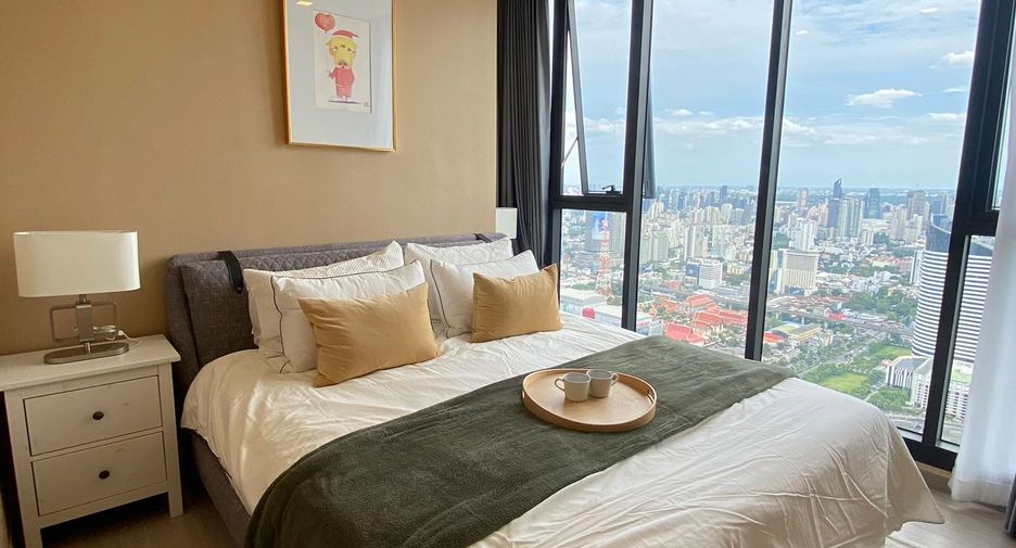 For rent 3 ベッドルーム condo in Huai Khwang, Bangkok