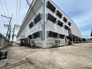 For rent 4 bedrooms warehouse in Bang Phli, Samut Prakan