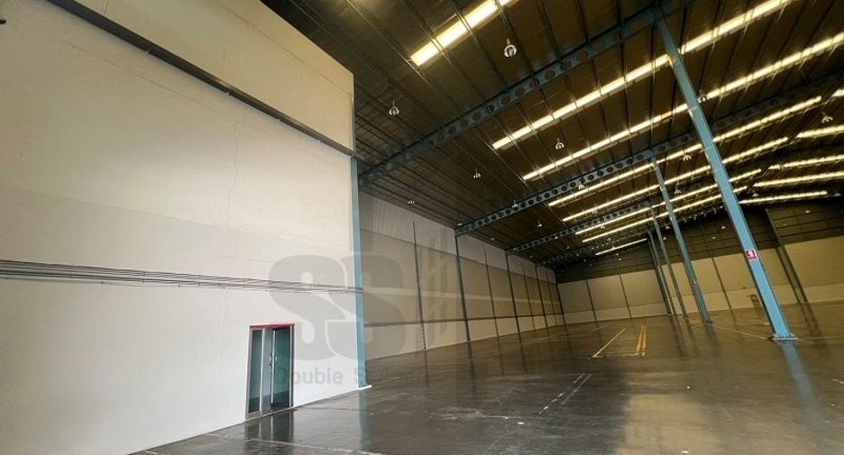 For rent 4 bedrooms warehouse in Bang Phli, Samut Prakan