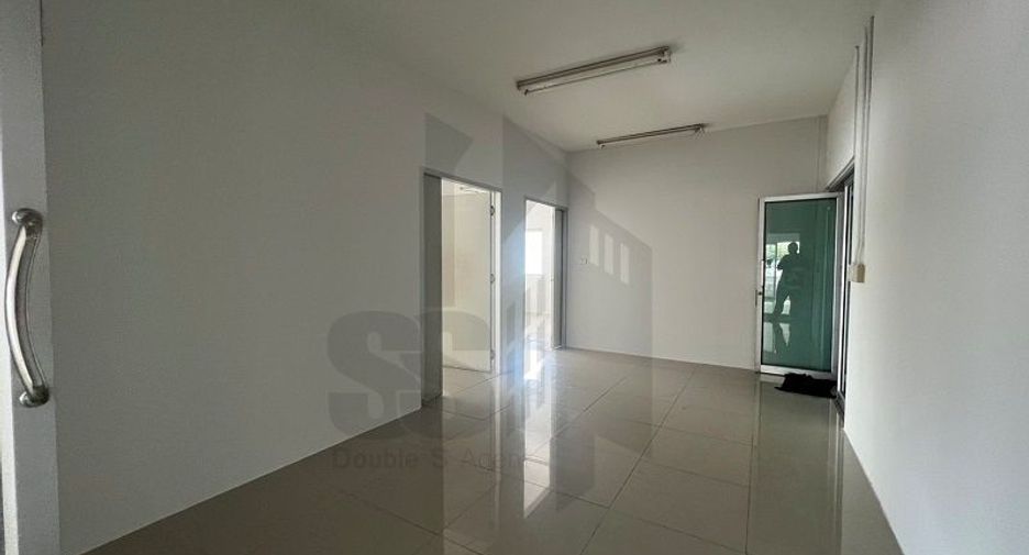 For rent 4 bedrooms warehouse in Bang Phli, Samut Prakan