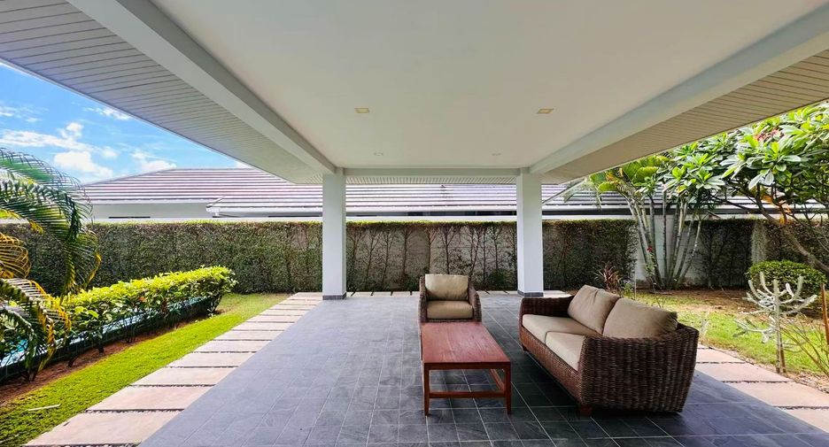 For sale 4 bedrooms house in Bang Lamung, Chonburi