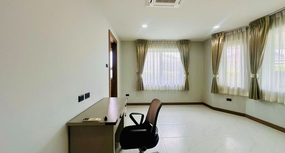 For sale 4 bedrooms house in Bang Lamung, Chonburi