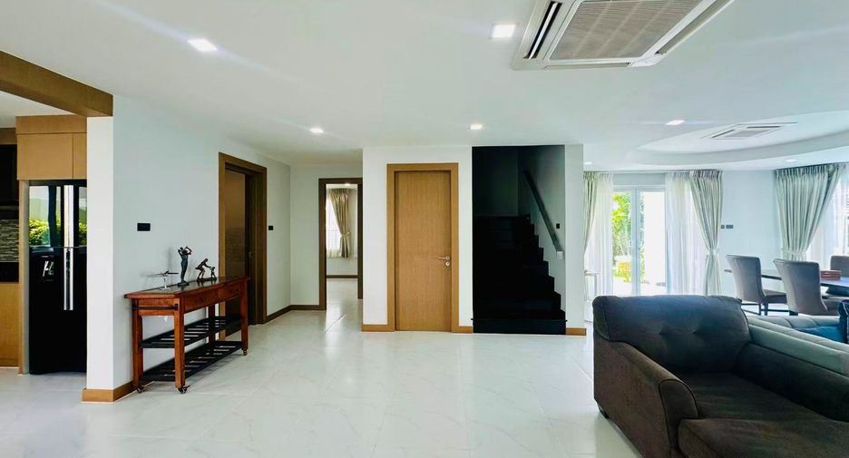 For sale 4 bedrooms house in Bang Lamung, Chonburi