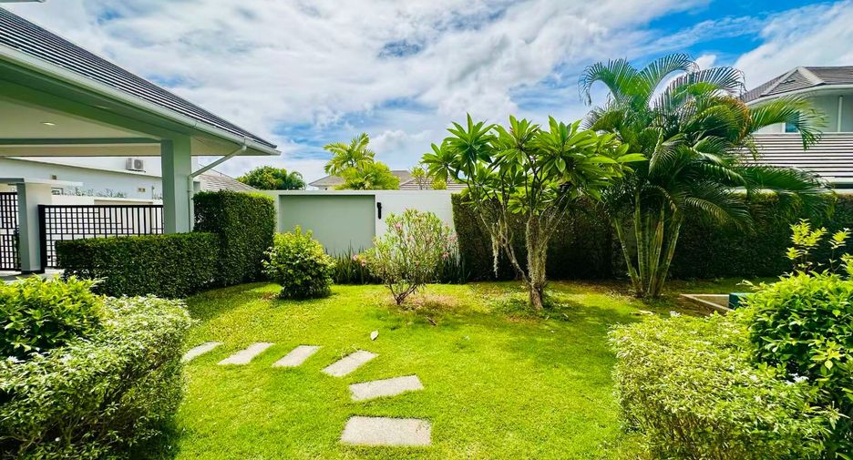 For sale 4 bedrooms house in Bang Lamung, Chonburi