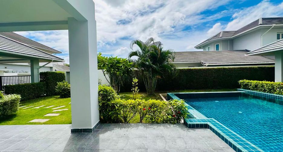 For sale 4 bedrooms house in Bang Lamung, Chonburi