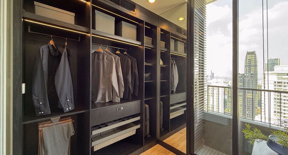 For sale 1 bed condo in Phaya Thai, Bangkok