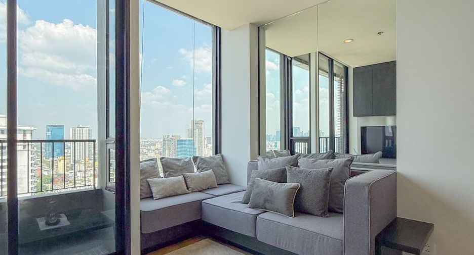 For sale 1 bed condo in Phaya Thai, Bangkok