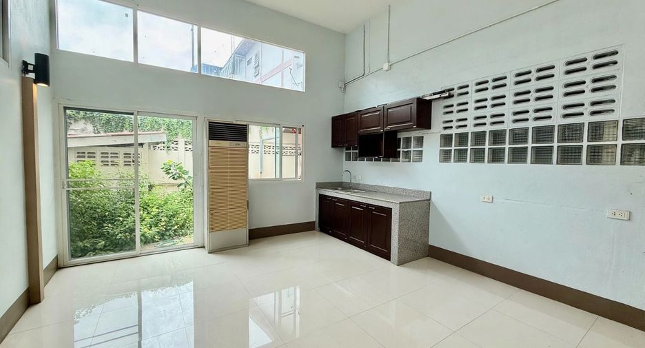 出租 和 出售 4 卧室 独立屋 在 Mueang Ratchaburi, Ratchaburi
