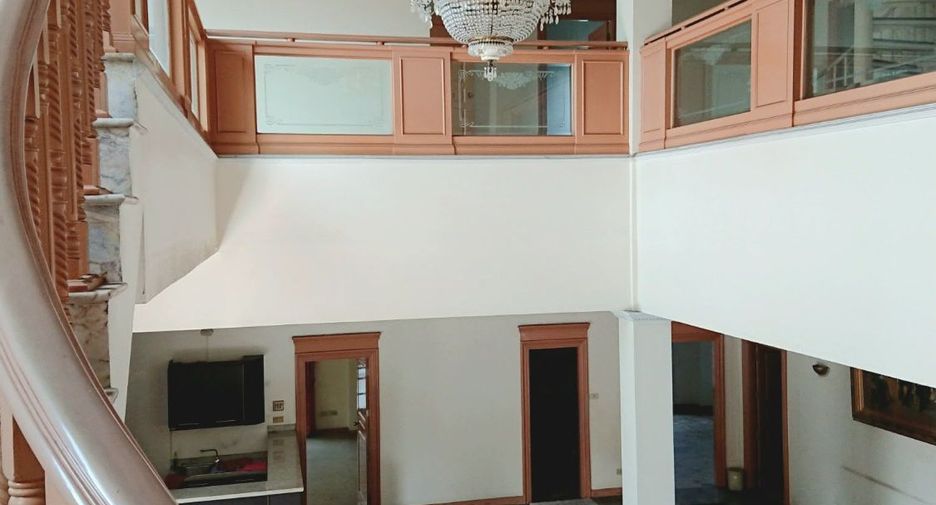 Casa en venta de 10 habitaciones en Chatuchak, Bangkok