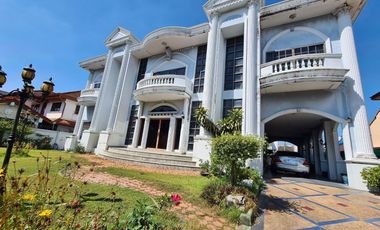 Casa en venta de 10 habitaciones en Chatuchak, Bangkok
