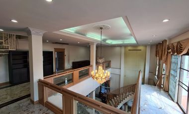 Casa en venta de 10 habitaciones en Chatuchak, Bangkok