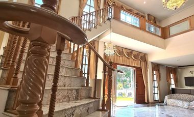 Casa en venta de 10 habitaciones en Chatuchak, Bangkok
