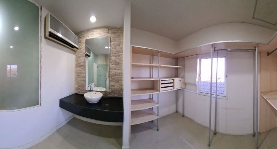 Casa en venta de 10 habitaciones en Chatuchak, Bangkok