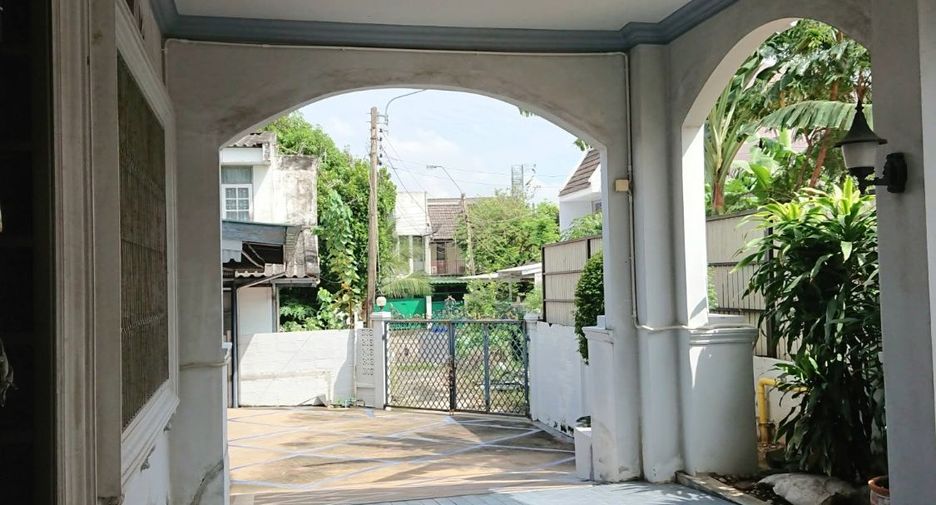 Casa en venta de 10 habitaciones en Chatuchak, Bangkok
