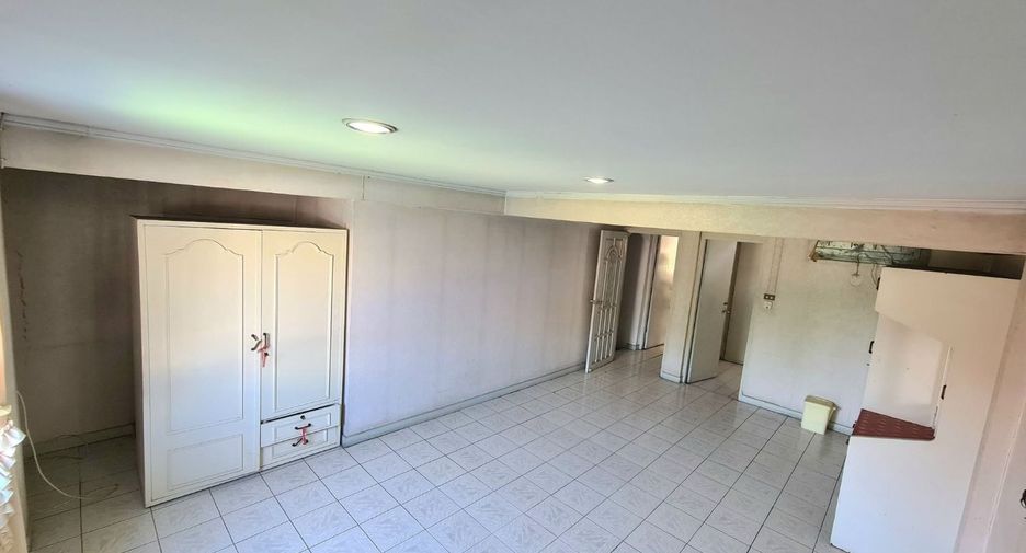 Casa en venta de 10 habitaciones en Chatuchak, Bangkok