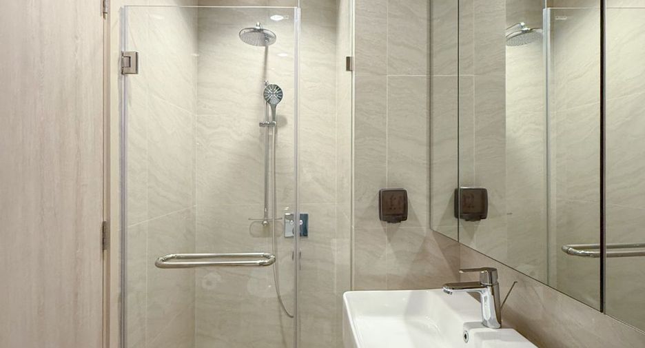 For sale 1 bed condo in Phaya Thai, Bangkok