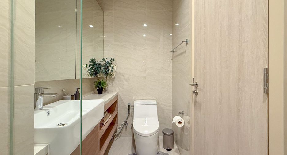For sale 1 bed condo in Phaya Thai, Bangkok