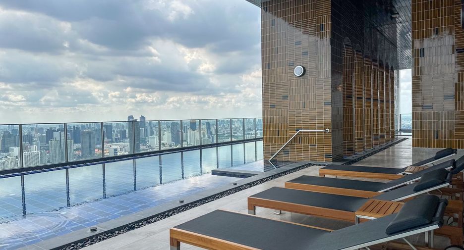 For sale 1 bed condo in Phaya Thai, Bangkok