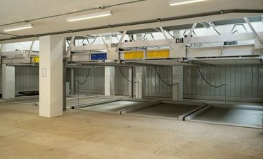 Local comercial en alquiler y en venta en Suan Luang, Bangkok