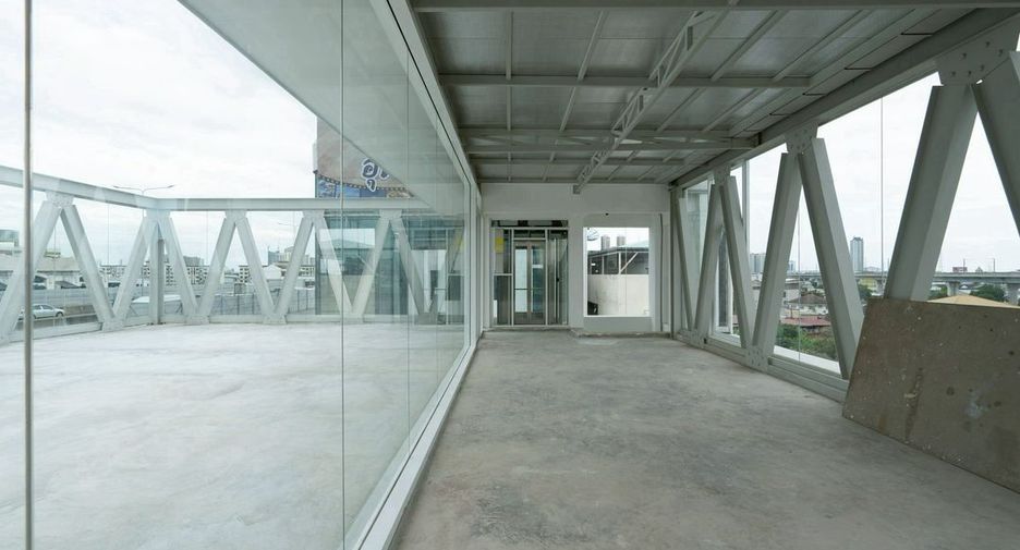 Local comercial en alquiler y en venta en Suan Luang, Bangkok