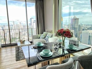 À louer 2 chambres condo à Pathum Wan, Bangkok
