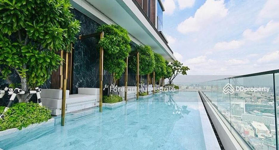 For rent 2 bedrooms condo in Pathum Wan, Bangkok