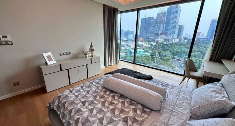 For rent 1 bed condo in Pathum Wan, Bangkok