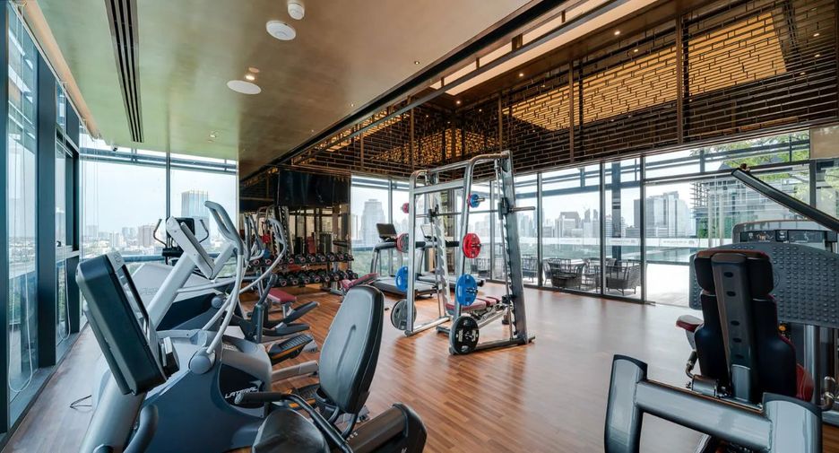 For rent 1 bed condo in Pathum Wan, Bangkok