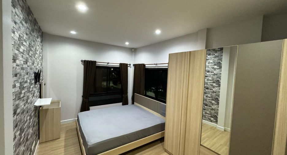 For sale 3 bedrooms villa in Mueang Rayong, Rayong