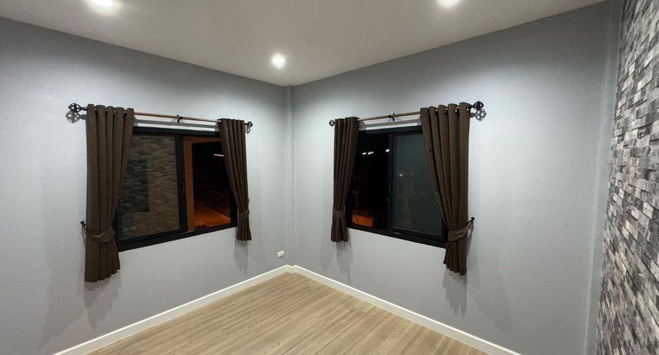 For sale 3 bedrooms villa in Mueang Rayong, Rayong