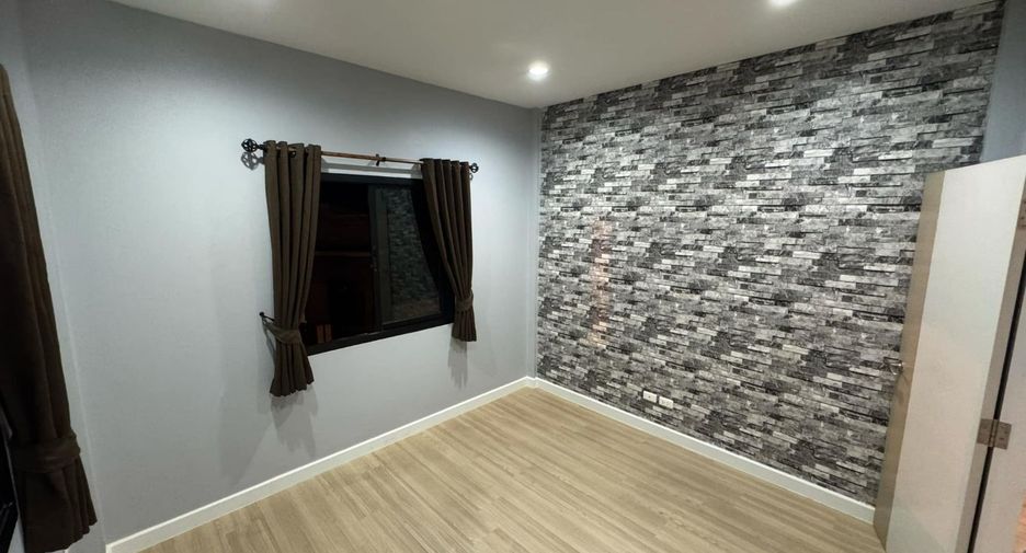 For sale 3 bedrooms villa in Mueang Rayong, Rayong