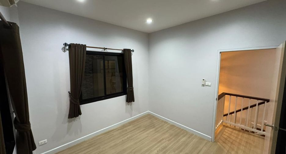 For sale 3 bedrooms villa in Mueang Rayong, Rayong