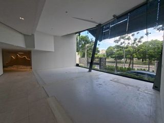 For rent retail Space in Sathon, Bangkok