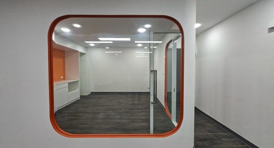 For rent retail Space in Sathon, Bangkok