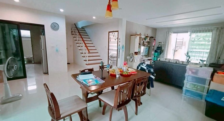 À vendre 3 chambres maison à Ban Khai, Rayong