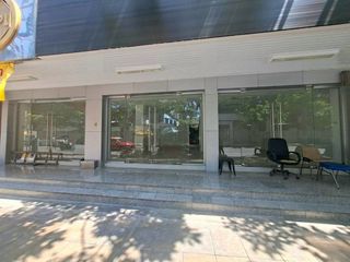 For rent retail Space in Yan Nawa, Bangkok