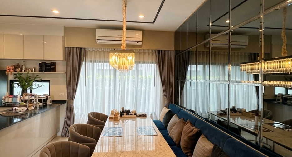 For rent 5 bedrooms house in Pak Kret, Nonthaburi