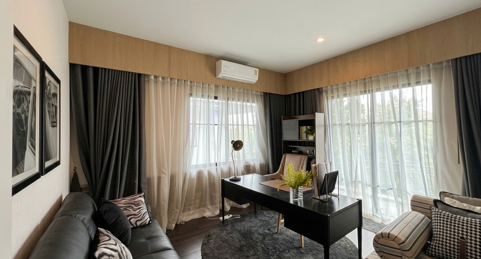 For rent 5 bedrooms house in Pak Kret, Nonthaburi
