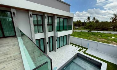 ขาย 5 ห้องนอน วิลล่า ใน บางละมุง, ชลบุรี