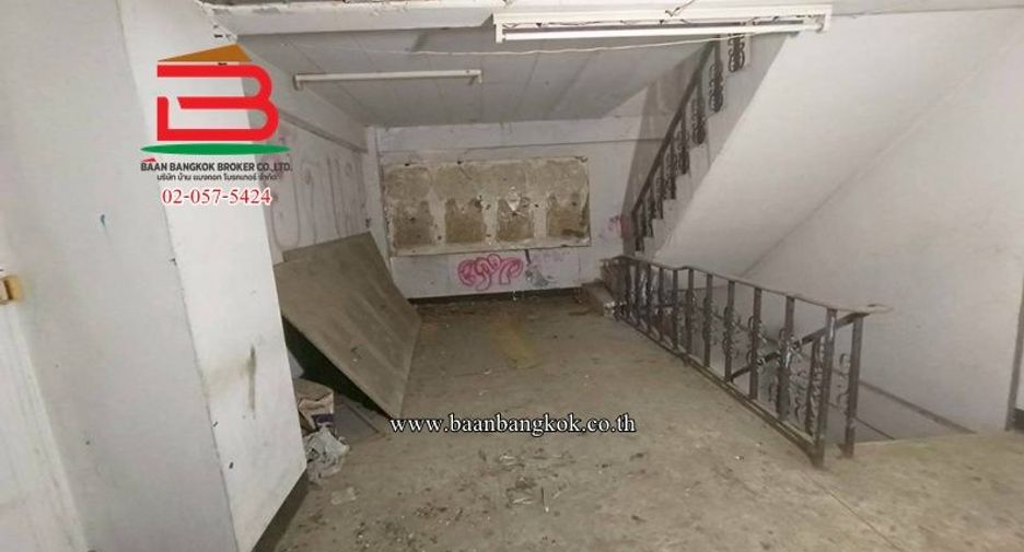 For sale 2 bedrooms retail Space in Chom Thong, Bangkok