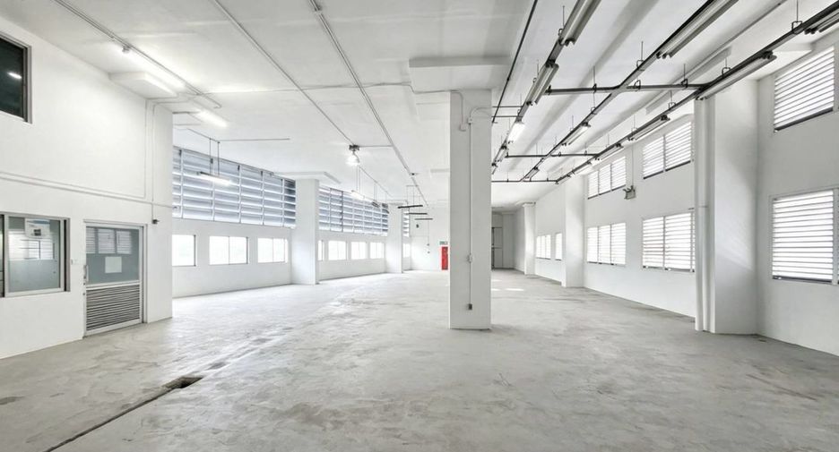 For rent retail Space in Khlong Toei, Bangkok