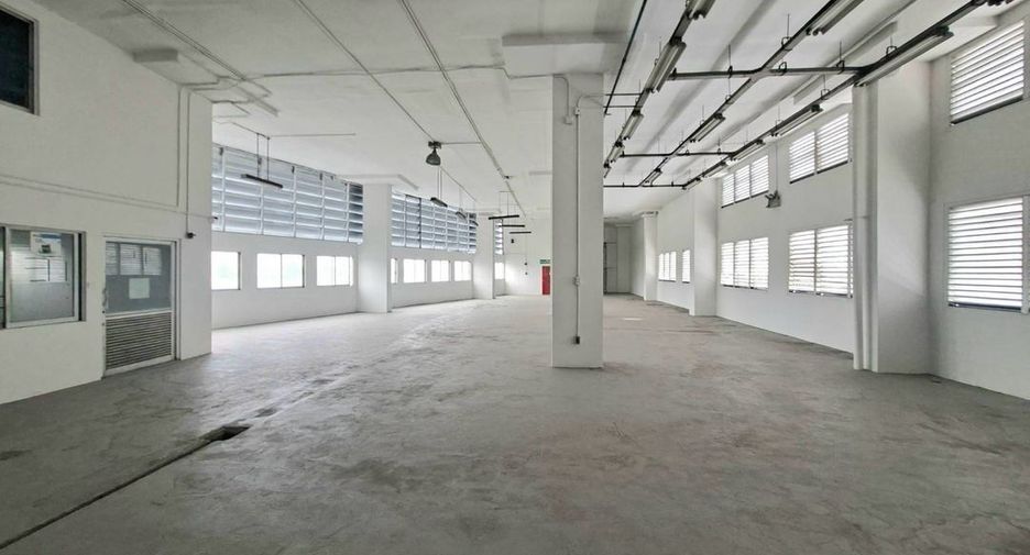 For rent retail Space in Khlong Toei, Bangkok