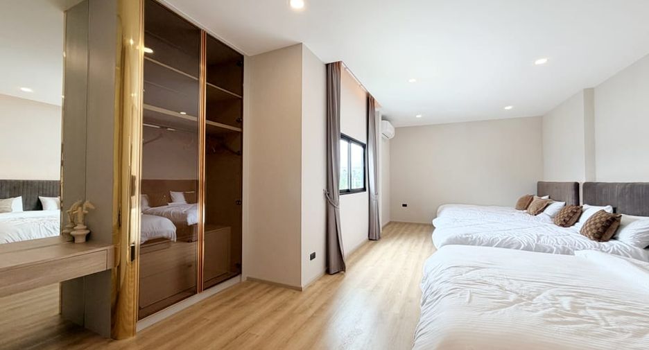 À louer 4 chambres villa à Huay Yai, Pattaya