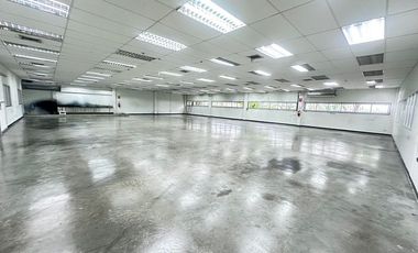 À louer et à vendre 8 chambres entrepôt à Mueang Samut Prakan, Samut Prakan