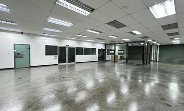 À louer et à vendre 8 chambres entrepôt à Mueang Samut Prakan, Samut Prakan