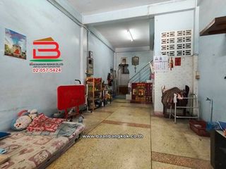 For sale 4 bedrooms retail Space in Khlong San, Bangkok